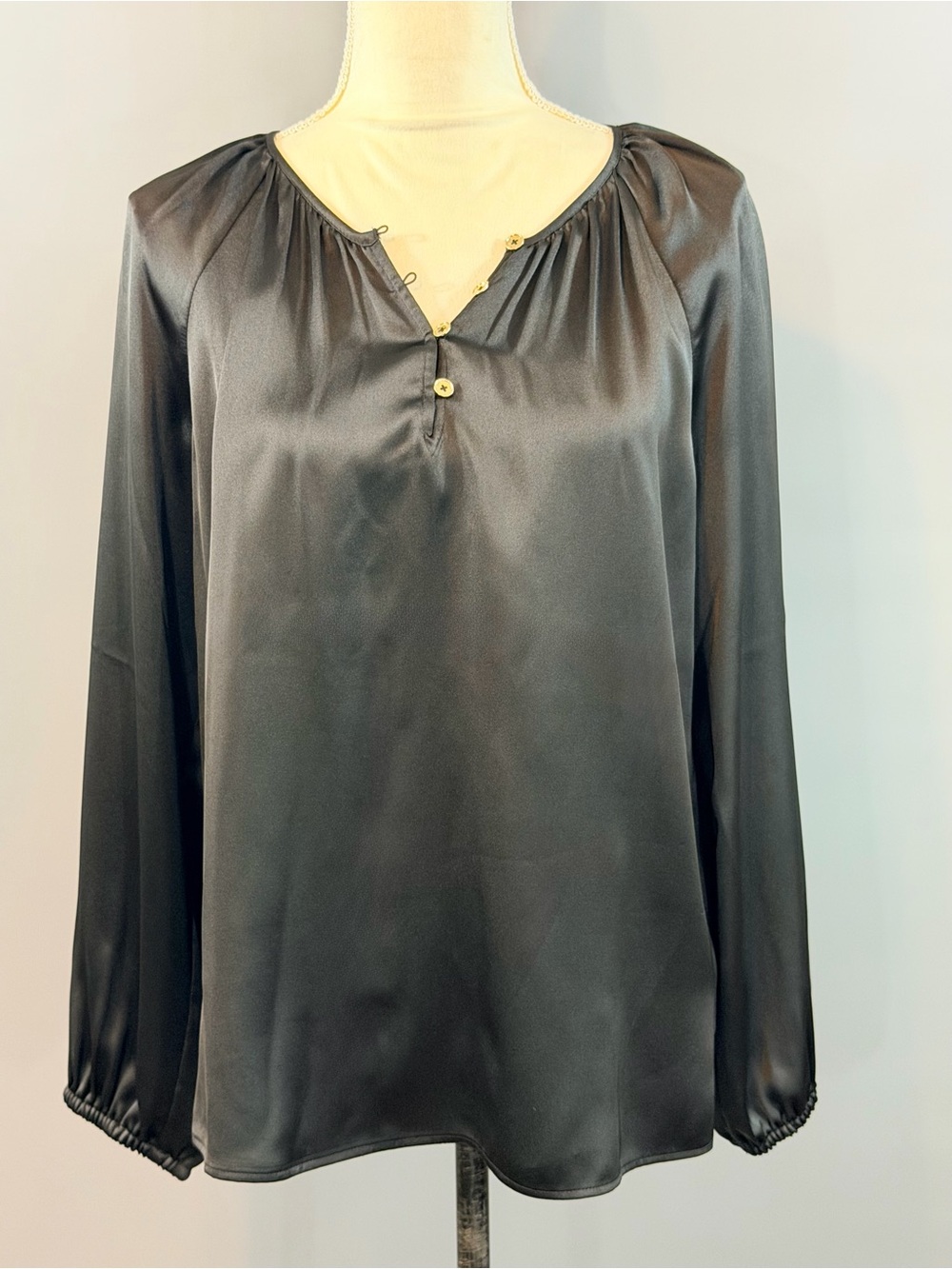 MICHAEL Michael Kors Black Satin Button-Front Blouse NWOT - Picture 3 of 10